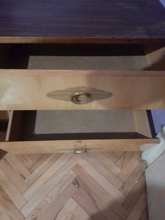 Шкафче ниско за дом,офис..