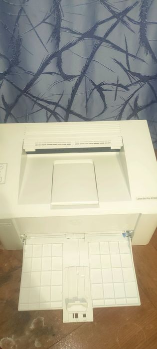 Принтер HP pro m102w
