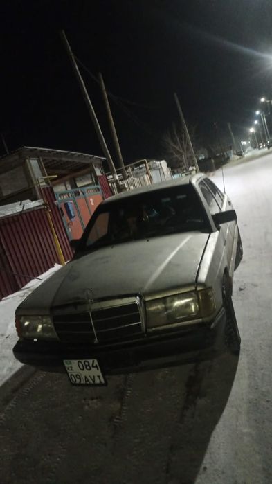 Мерседес 190-ый 1993г.в