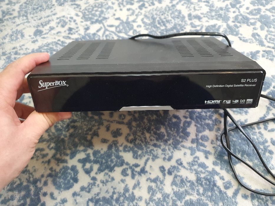 Продаётся ТВ тюнер SuperBOX S2 Plus