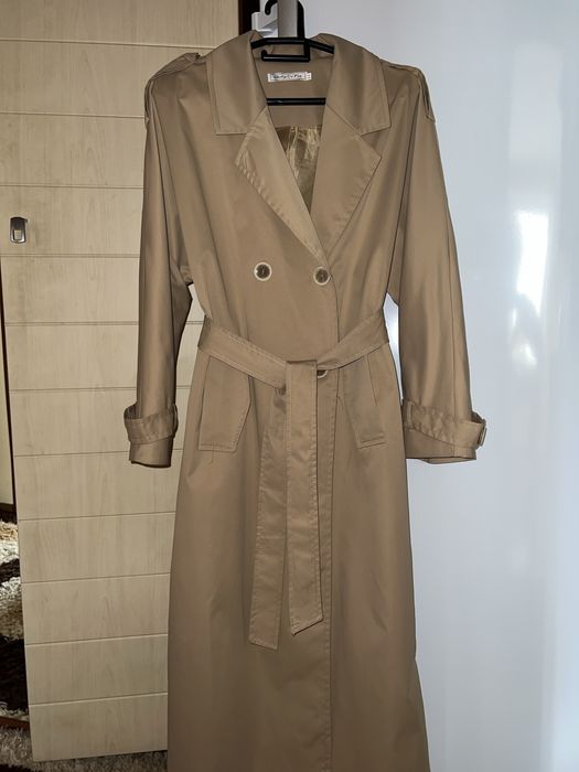 Продам тренч.