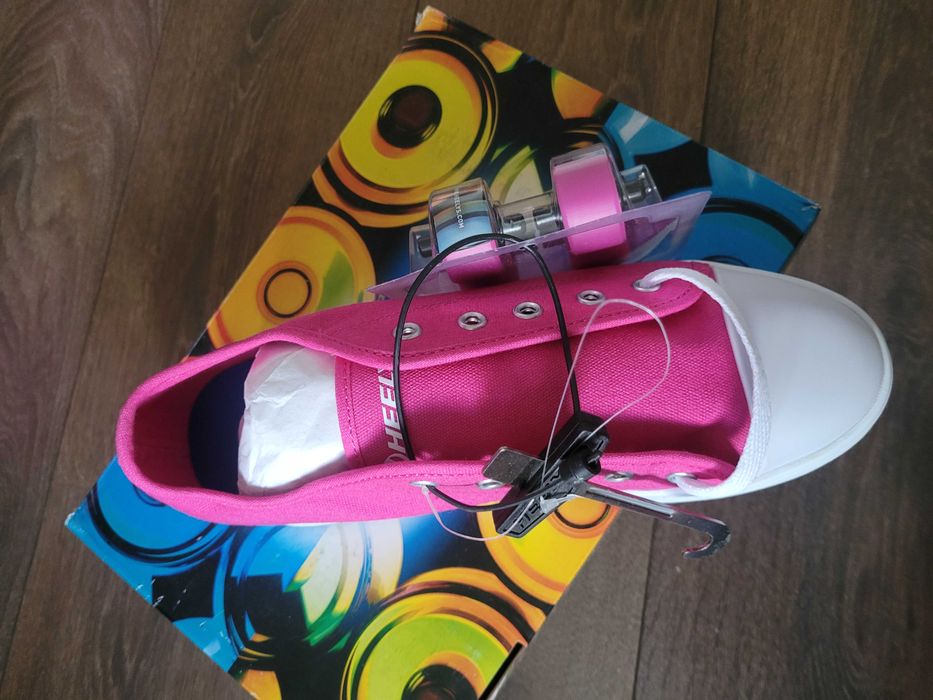 Маратонки/кецове Heelys с колелца