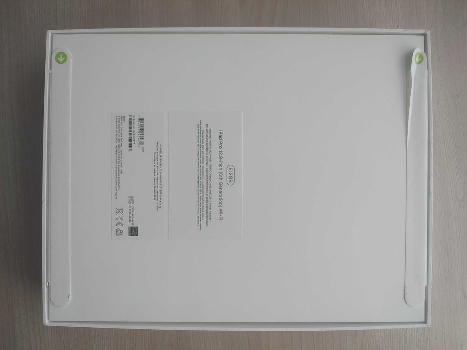 iPad Pro 12.9 - inch ( 6th Generation ) Wi-Fi 512GB Space Gray