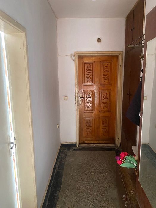 Продава се Тристаен апартамент в Шумен, 5-ти полк - 83 кв.м за 811 €/кв.м - Снимка #2