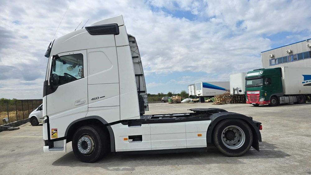 Cap tractor VOLVO FH