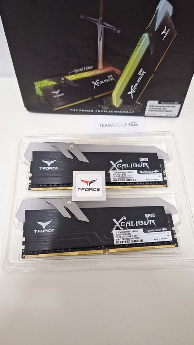 Memorii RAM 16Gb DDR4 4000mhz