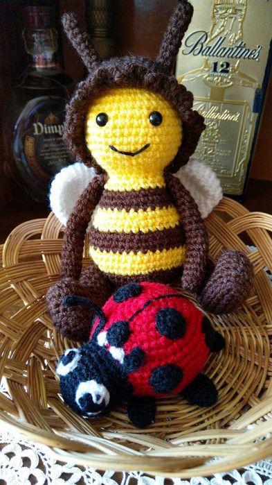 Ръчно плетени играчки на една кука