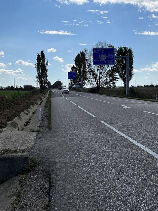 Vand teren Bogdan Voda E85 langa soseaua de centura
