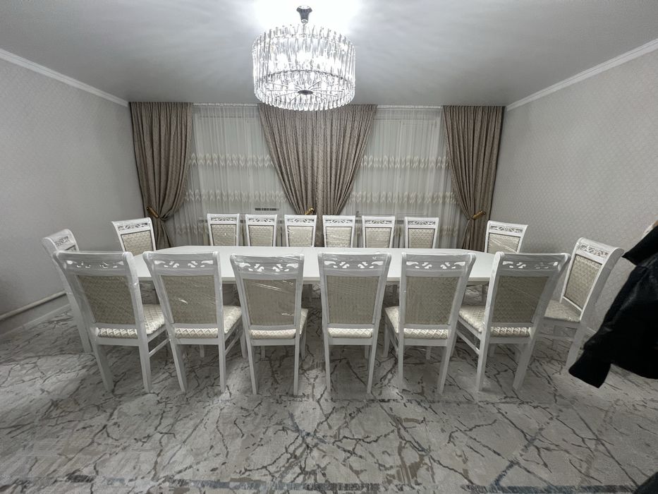 Стол и стулья комплект