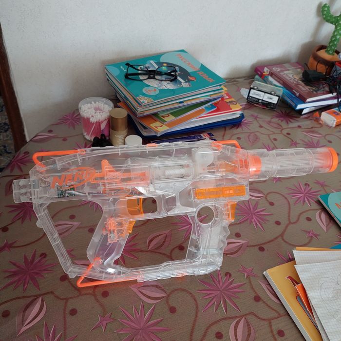 Продам  бластер Nerf