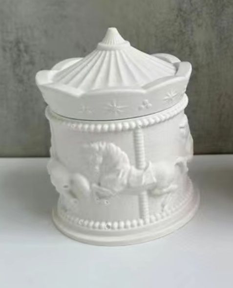 Той бастар, день рождения