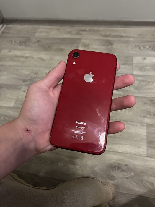 айфон хр красный