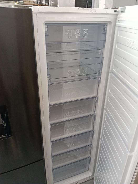 Congelator Beko 280 litri no froost
