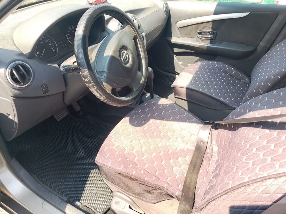 Nissan Almera 2014