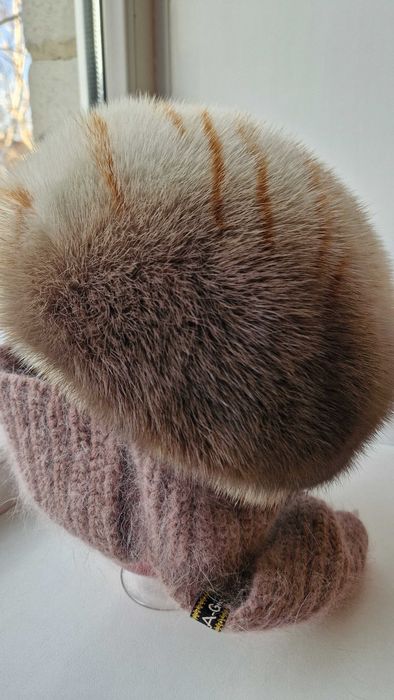 Мягкий норковый берет