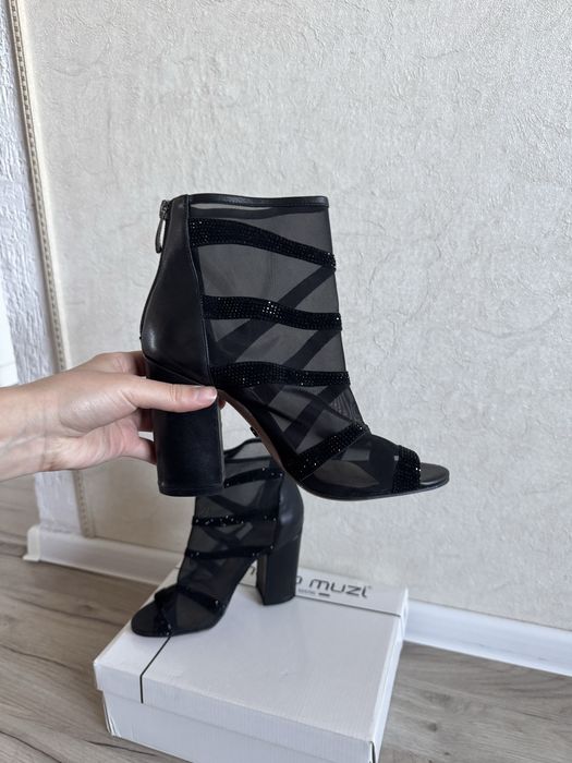 Продам обувь на каблуке, туфли