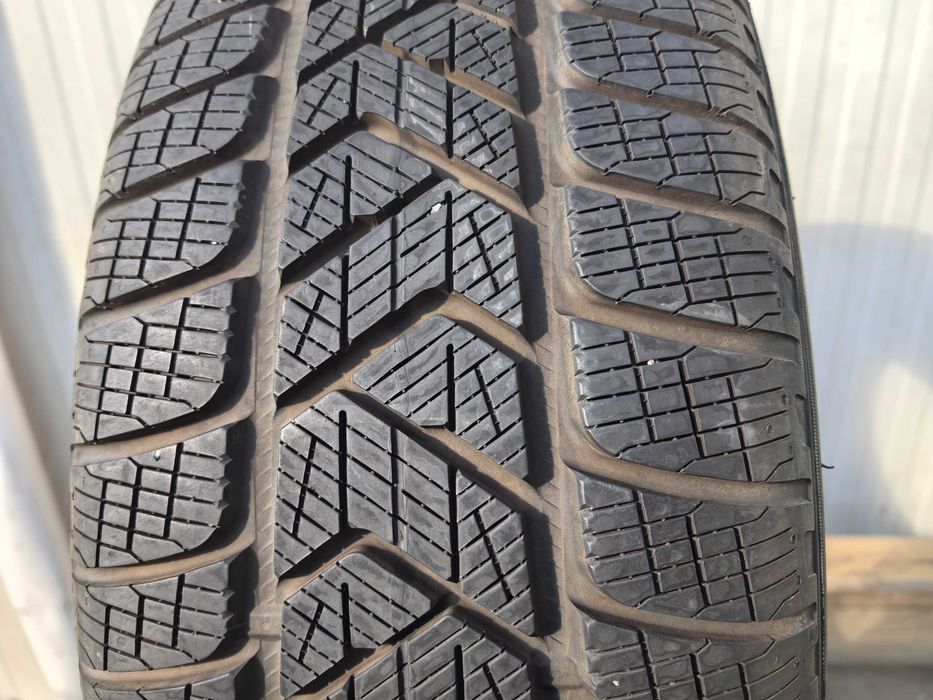 225/65/17 Пирели ДОТ 2022 г - Като нови !
