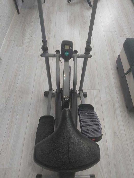 Эллиптический тренажёр