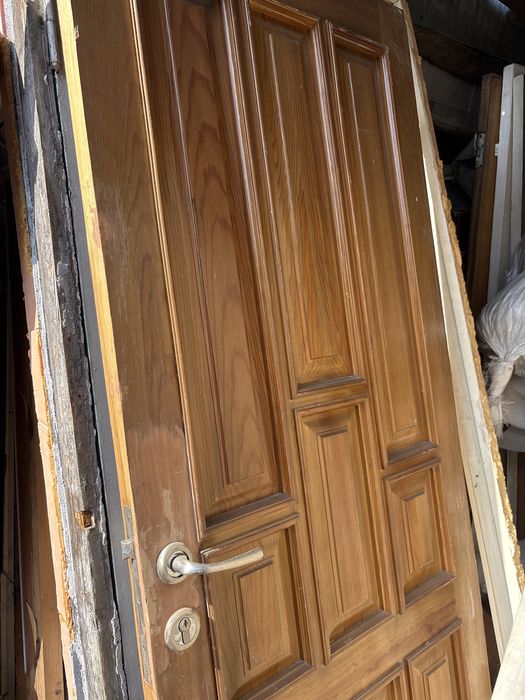 Продам двери без косяков