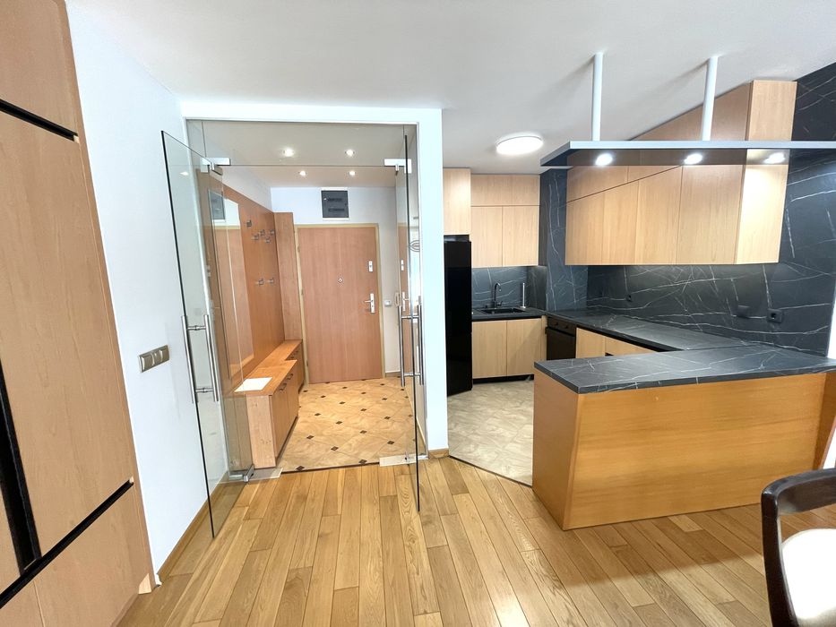 Дава се под наем Тристаен апартамент в София, Градина - 130 кв.м за 990 € - Снимка #4