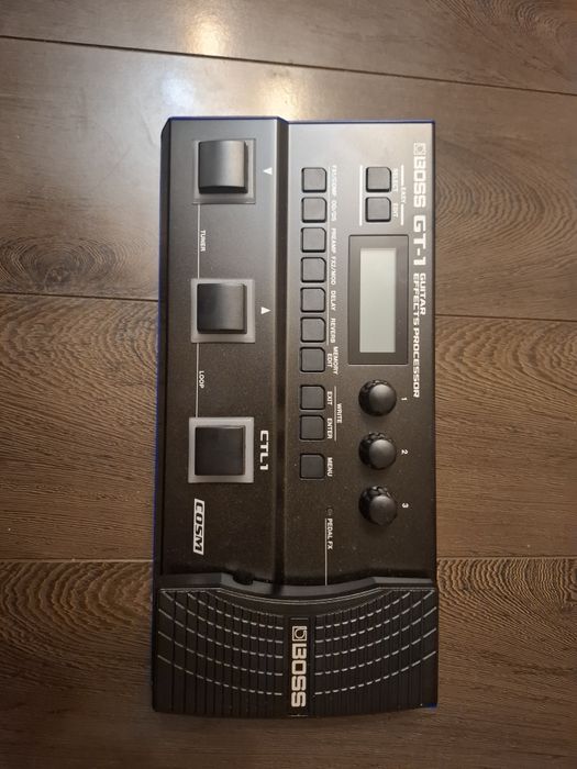 Гитарный процессор Boss GT1