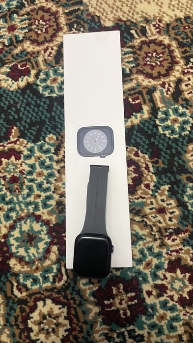 Продается Apple watch 8 45mm в отличном состяний