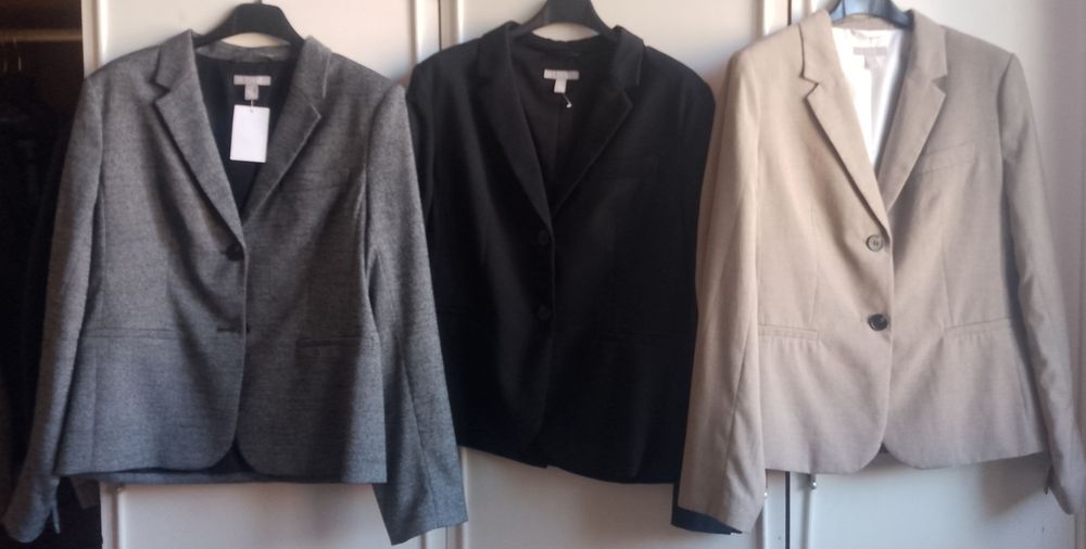 Дамски сака с етикет