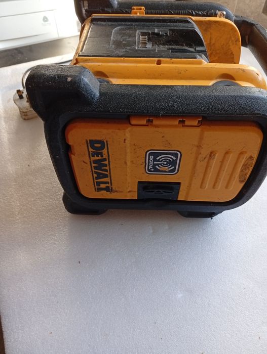 Radio dewalt  18v și 220v