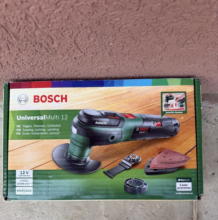 Vând unealtă multifuncțională oscilantă cu acumulator pentru tăiat,decupat și șlefuit Bosch UniversalMulti 12