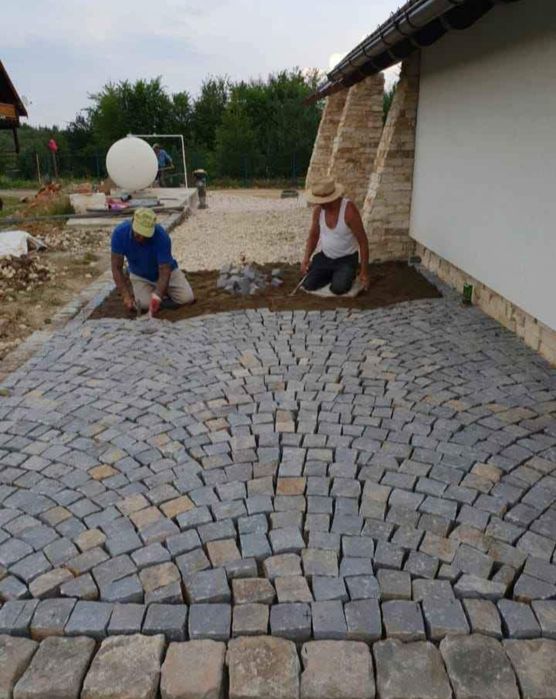 Piatra cubica naturală granit, oferim servicii complete, Piatra natura