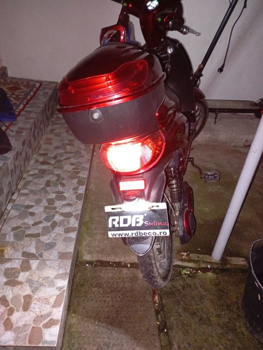 Vind scuter electric