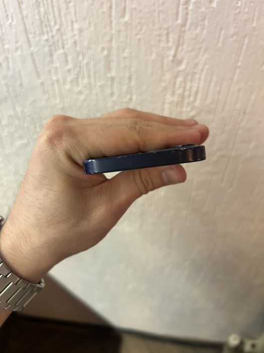 Срочно Айфон 12 мини.