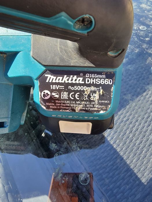Circular makita DHS660