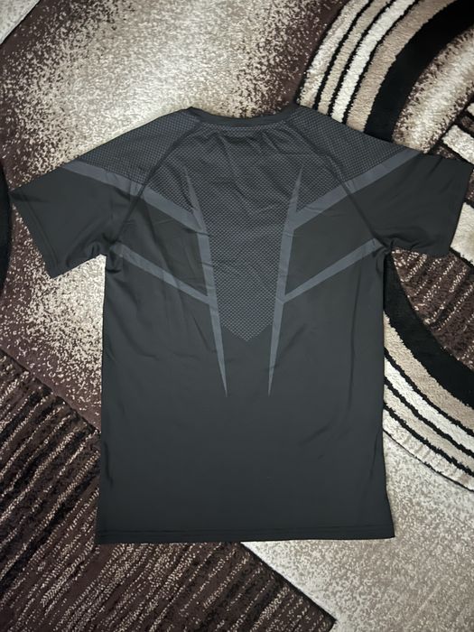 Gymshark Onyx v5