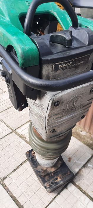 Бензинов Къртач Wacker Neuson bh65 и Тръмбовка