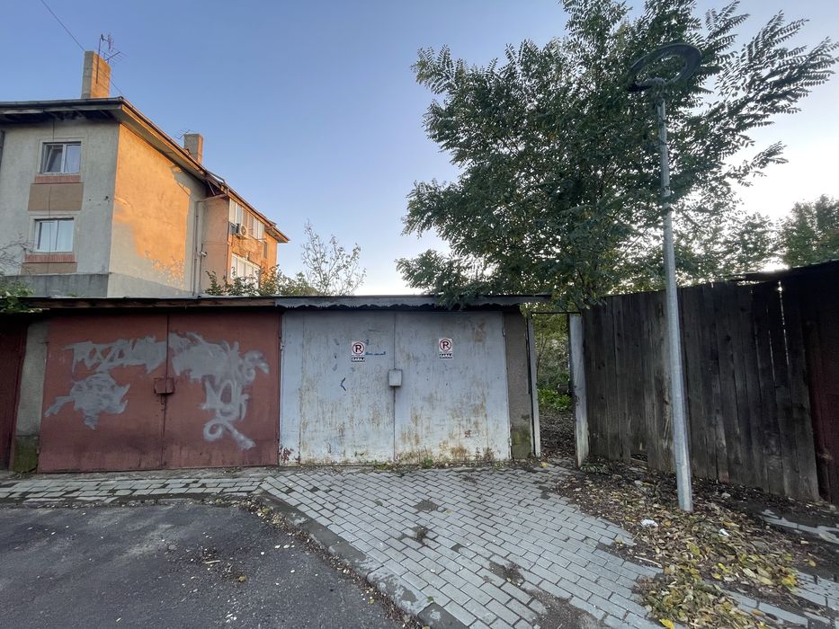 Casa Tecuci teren 670mp+anexe/2 iesiri strada Nicoresti-Andrei Saguna