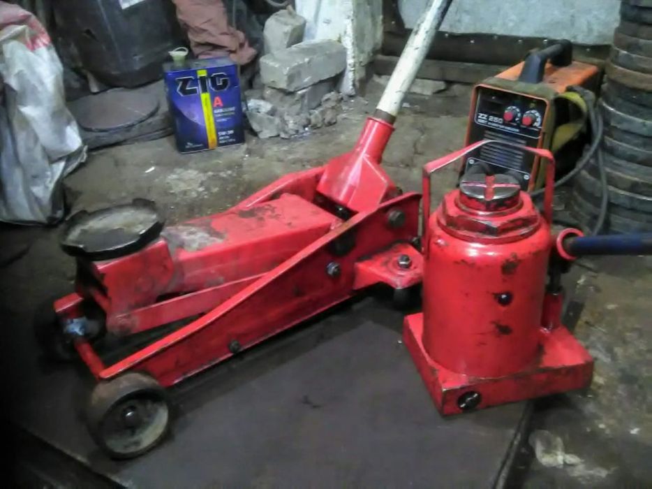 Ремонт рохлей, штабелёров.