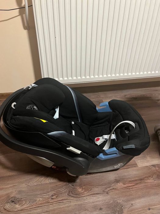 Cybex Aton 5 - бебешко столче за кола