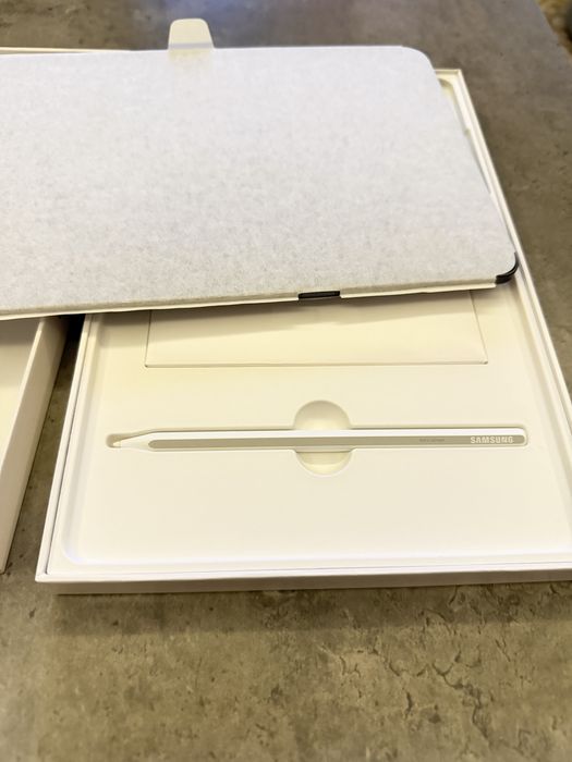 Продавам таблет Samsung Galaxy Tab S11 X736 5G 11"128GB 12GB RAM  Gray