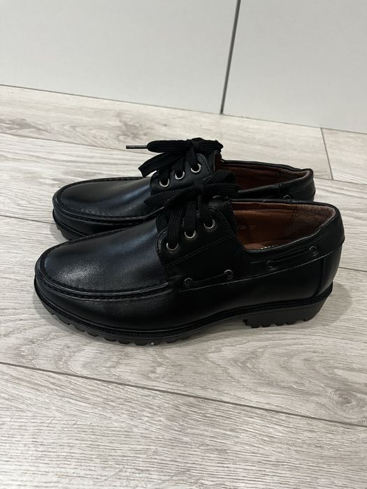 Туфли на мальчика новые