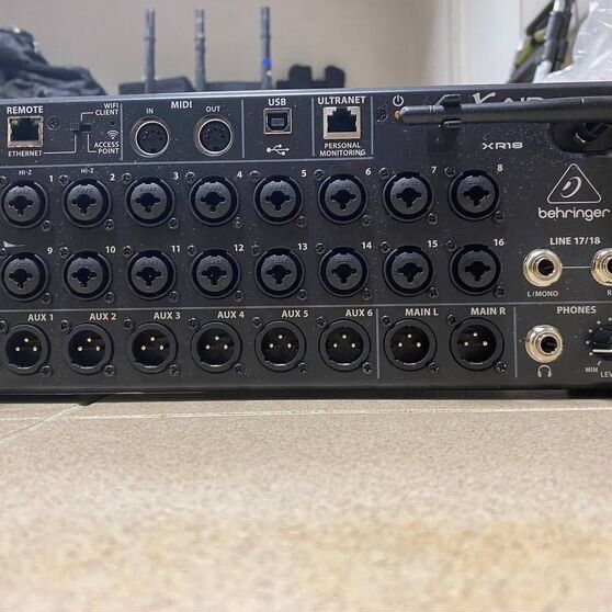 Behringer X-Air 18