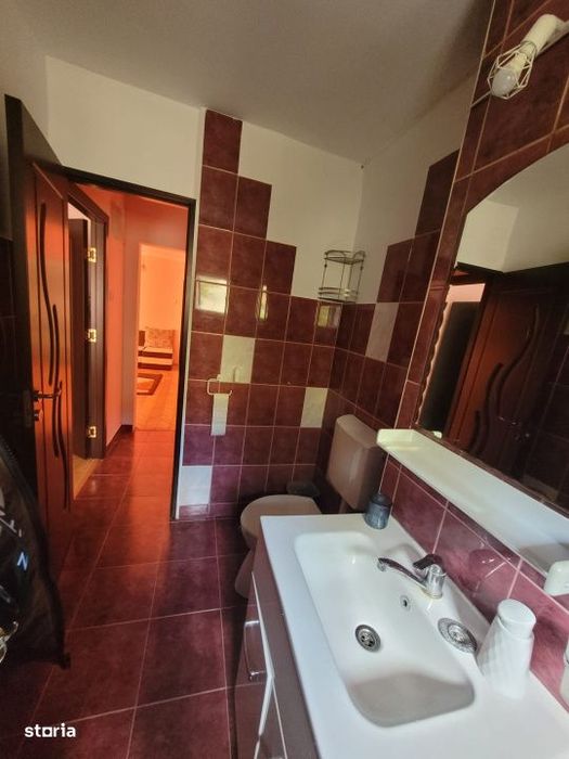 Apartament cu 3 camere, 70 mp, zona Garii