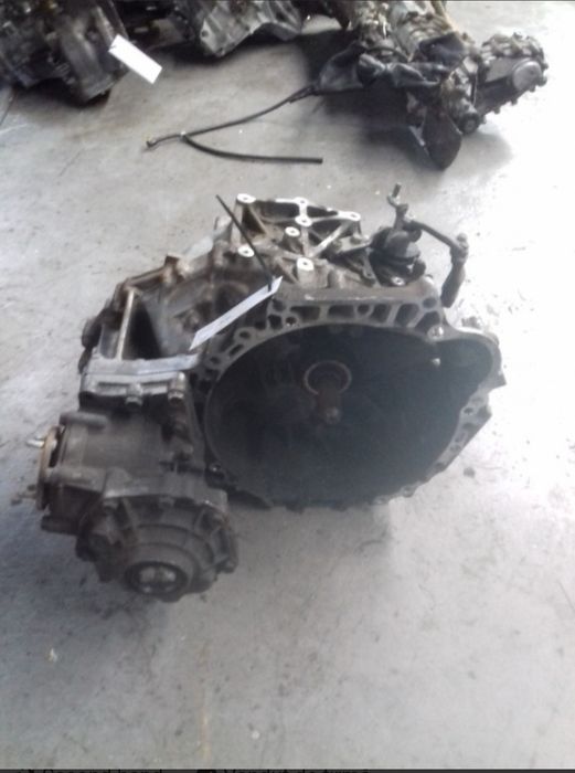 Cutie de viteze manuală TOYOTA Rav IV (XA20) 2000-2006 4x4 5+1 2.0 d