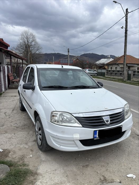 Dacia Logan 2012