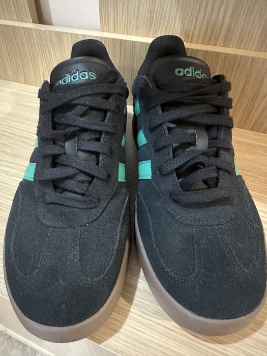 Обувки Adidas 46 номер - отговаря на 45