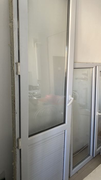 Дверь и окно пластиковые