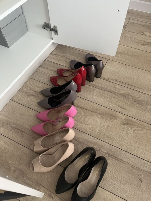 Туфли новые 34-35 размер