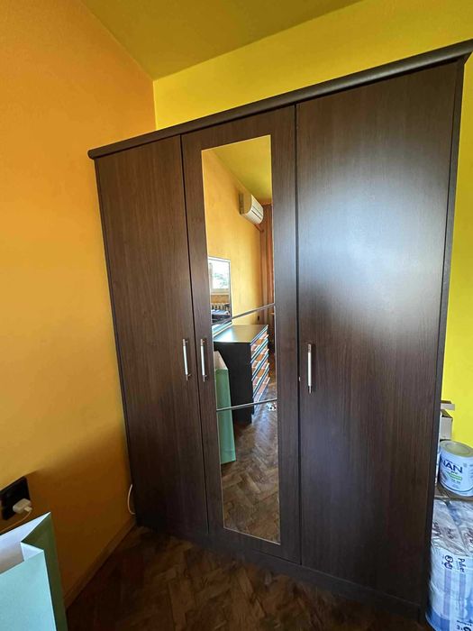 Продавам мебели в отлично състояние