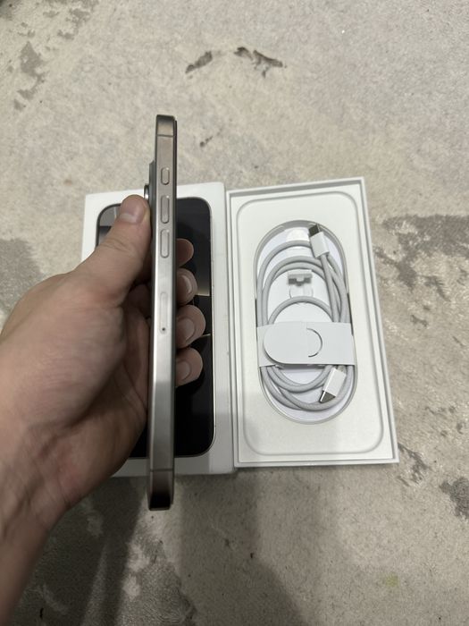 iPhone 16 pro max (256gb)