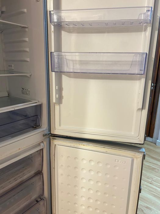 Продаю холодильник